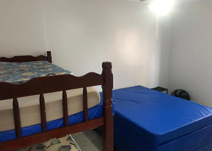 Apto Com 01 Dormitorio A 50 Metros Da Praia Bairro Boqueirao